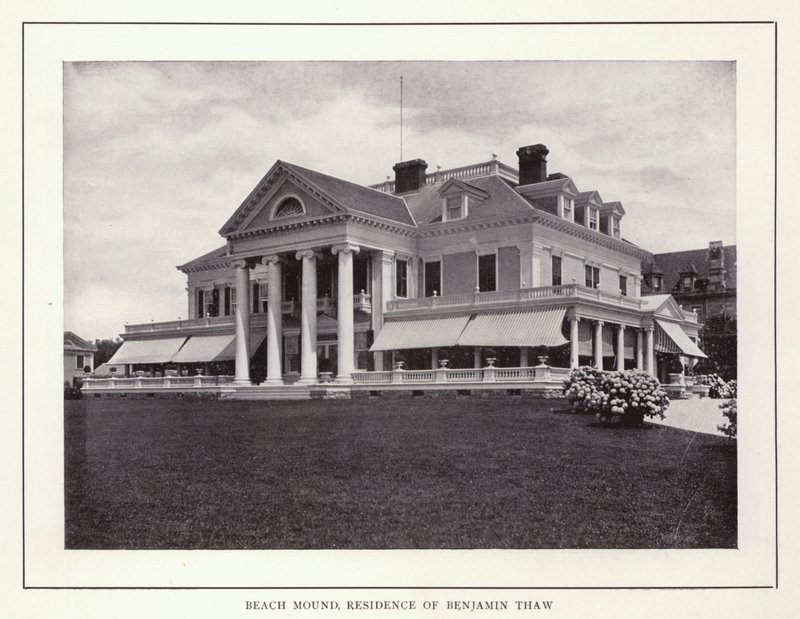 Newport, Rhode Island: Beach Mound, Residence of Benjamin Thaw (s/hv-bilde) av American Photographer (after)