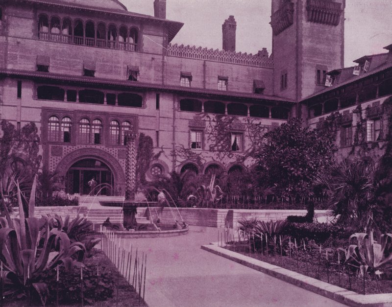 Ponce De Leon Hotel, St. Augustine, Florida (s/hvitt-bilde) av American Photographer (after)