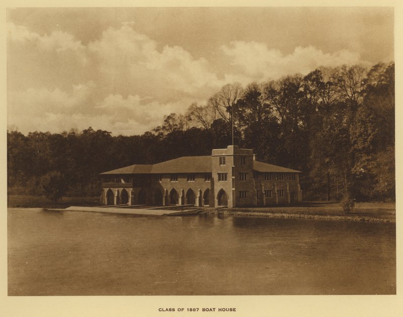 Princeton University: Class of 1887 Boat House (s/hvitt-bilde) av American Photographer (after)