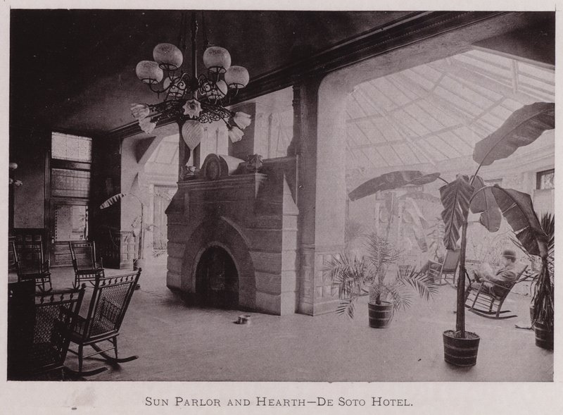 Sun Parlour and Hearth, De Soto Hotel (s/hvitt-bilde) av American Photographer (after)