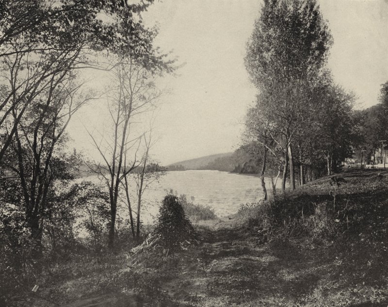 Delaware River ved Milford, New Jersey (s/hvitt bilde) av American Photographer (after)