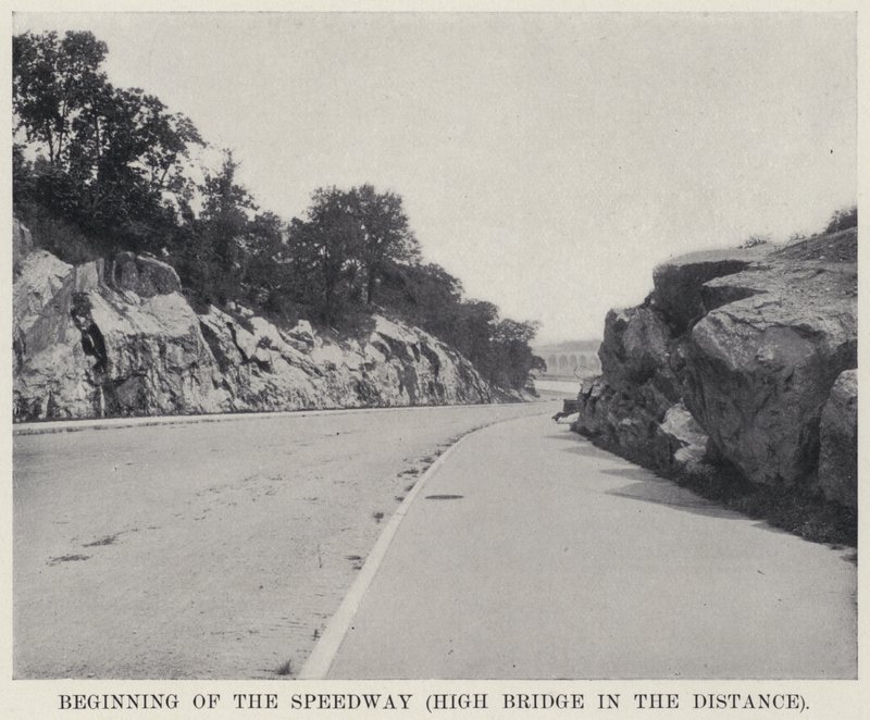 Begynnelsen av Speedway, High Bridge in the Distance (s/hvitt bilde) av American Photographer