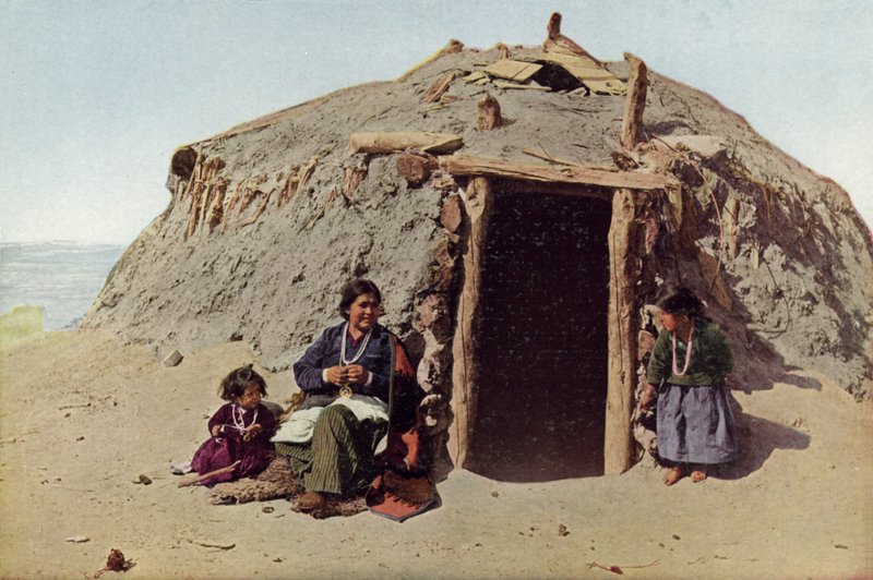 Elle of Ganado, Indian Building, Albuquerque, mest kjente vever blant Navajoene (farget bilde) av American Photographer