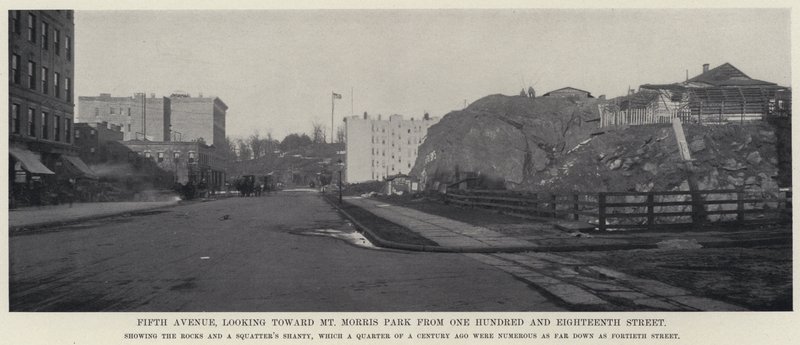 Fifth Avenue, med utsikt mot Mt Morris Park fra One Hundred and Eighteenth Street (s/hv-bilde) av American Photographer
