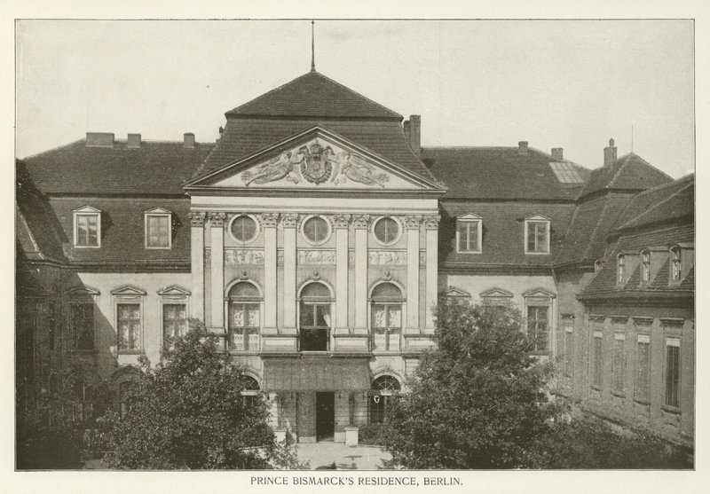 Prince Bismarcks Residence, Berlin (svart-hvitt fotografi) av American Photographer
