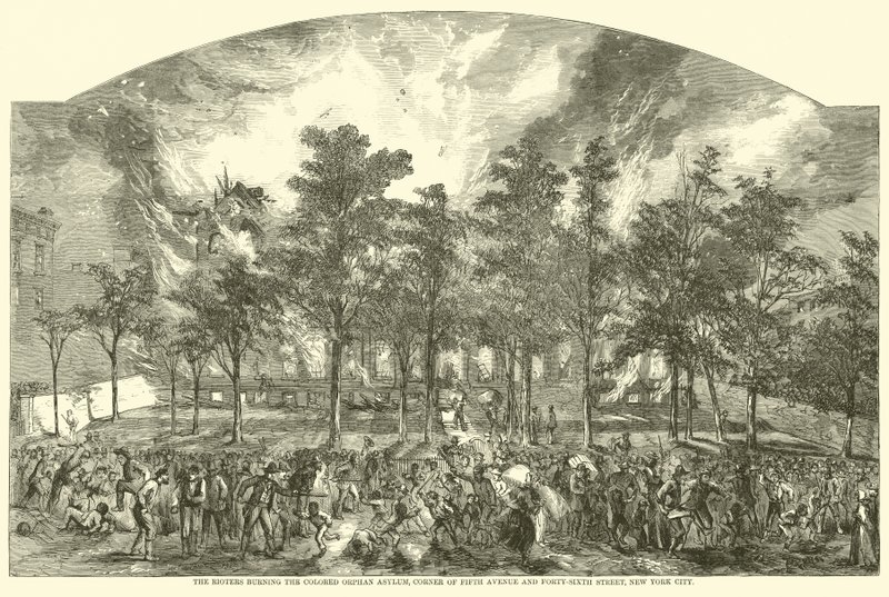 Opprørerne som brenner Colored Orphan Asylum, hjørnet av Fifth Avenue og Forty-Sixth Street, New York City, juli 1863 av American School