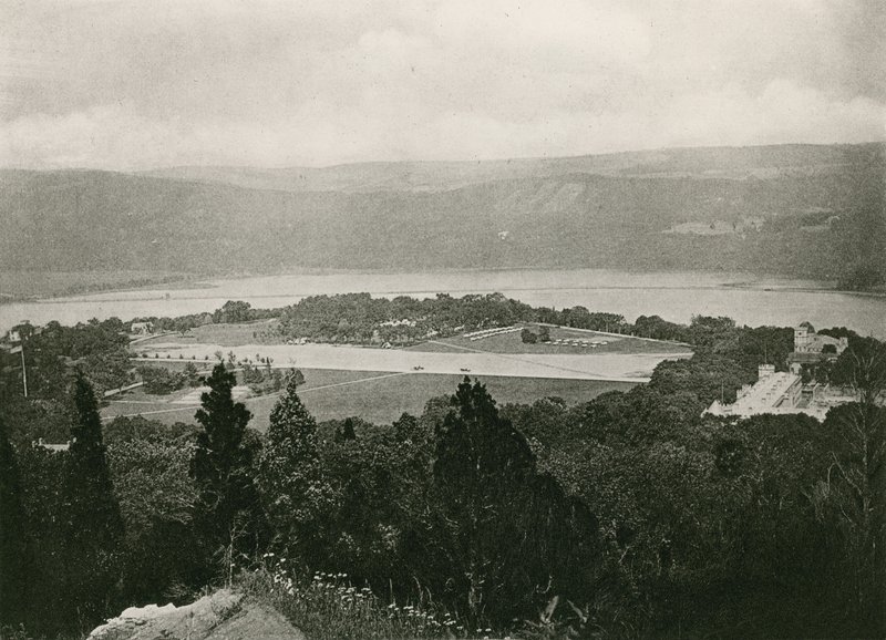West Point (fotogravure) av American School