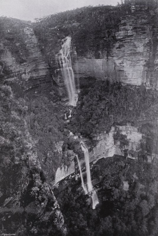 New South Wales: Wentworth Falls (s/hvitt bilde) av Australian Photographer