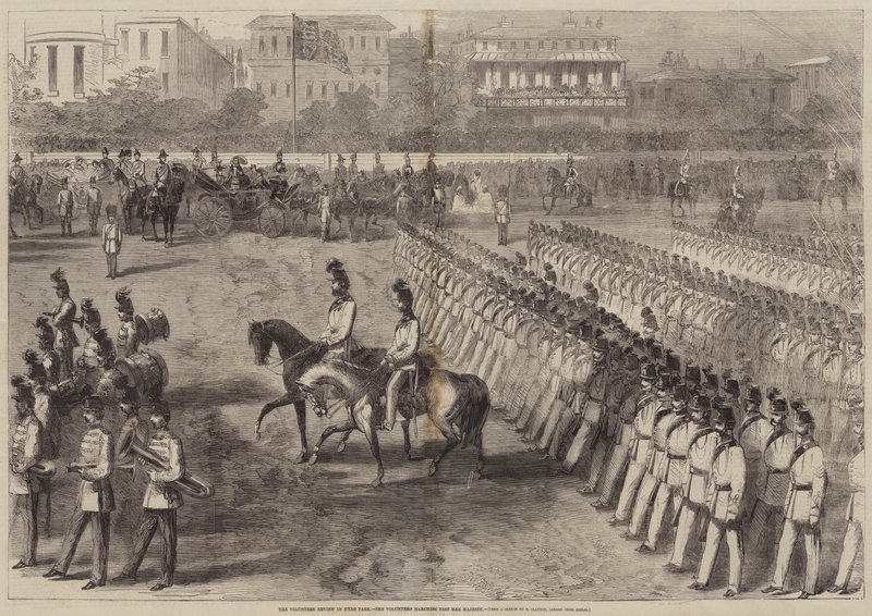 The Volunteer Review i Hyde Park, de frivillige som marsjerer forbi Hennes Majestet av B. Clayton