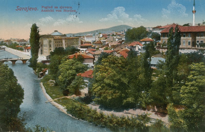 Sarajevo - utsikt nord for byen. Postkort sendt i 1913. av Bosnian Photographer