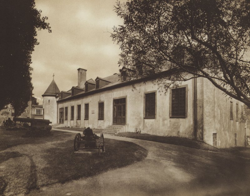 Chateau De Ramezay, bygget i 1705 (s/h-bilde) av Canadian Photographer