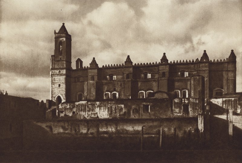 Mexico: Tepeapa, klosterruin (s/hvitt bilde) av Cecile Seler Sachs