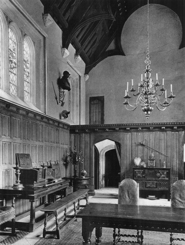 Great Hall: North Side av Charles Latham