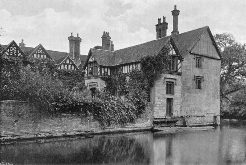 On the Moat (s/hvitt bilde) av Charles Latham