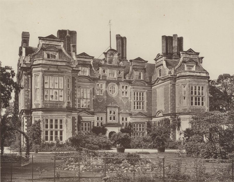 Swateley Hall, Uxbridge, hagefronten av Charles Latham