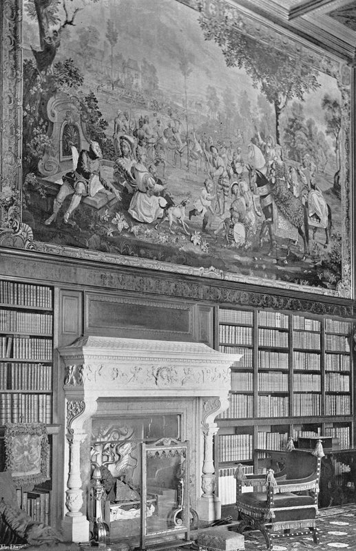 Tapet i biblioteket av Charles Latham