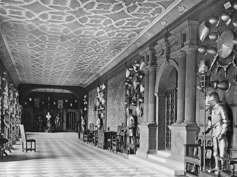 Klosteret eller våpenhuset av Charles Latham