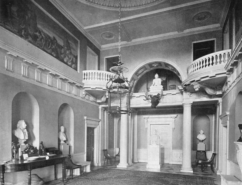 Inngangshallen av Charles Latham