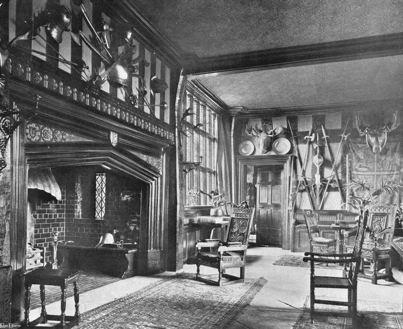 The Great Hall, East Side av Charles Latham