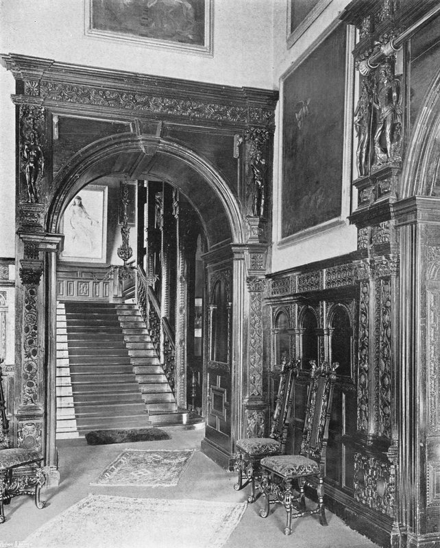 Hallen og trappen av Charles Latham