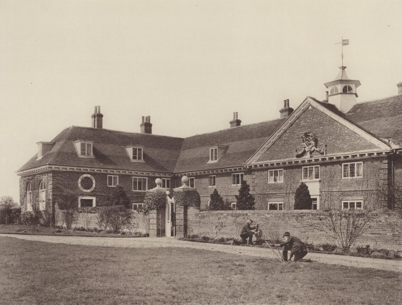 Lucas-asylet, Wokingham av Charles Latham