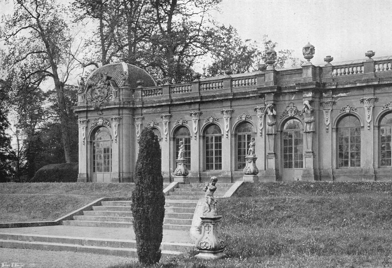 Orangeriet av Charles Latham