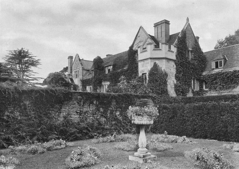 The Privy Garden av Charles Latham