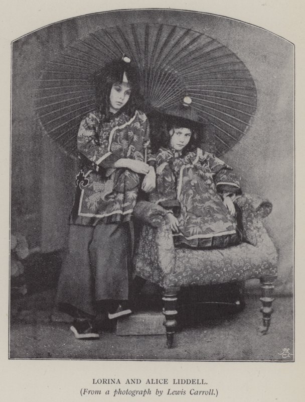 Lorina og Alice Liddell (s/hvitt bilde) av Charles Lutwidge Dodgson