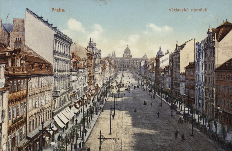 Postkort som viser en generell utsikt over Václavplassen av Czech Photographer