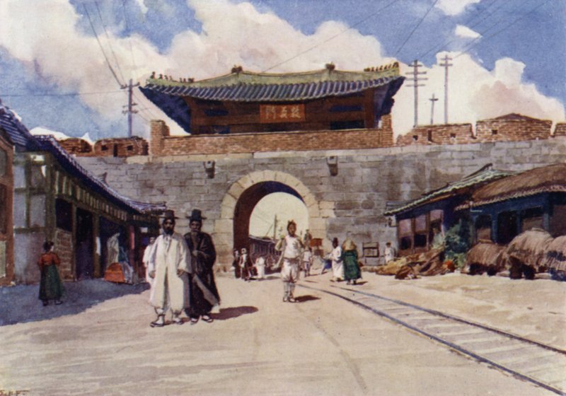 En av inngangsportene til Seoul, hovedstaden i Korea (farge litho) av E.H. Fitchew
