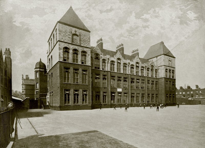 A Famous London Board School (s/hvitt bilde) av English Photographer