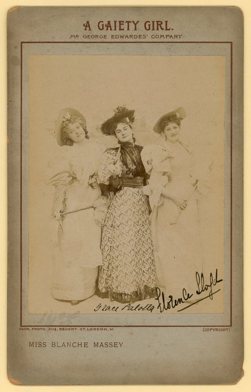 A Gaiety Girl - Miss Blanche Massey, Grace Palotta, Florence Lloyd av English Photographer