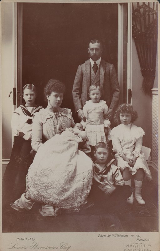 Albert Edward og prinsesse Alexandra med familien av English Photographer