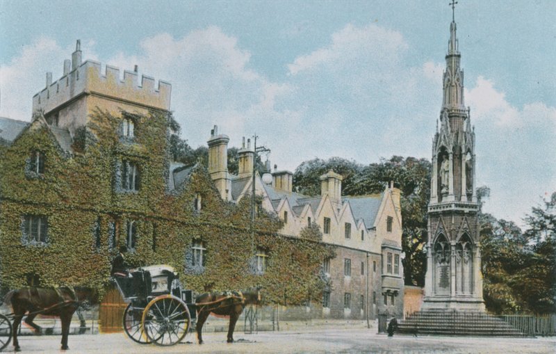 Balliol College og Martyrs Memorial av English Photographer