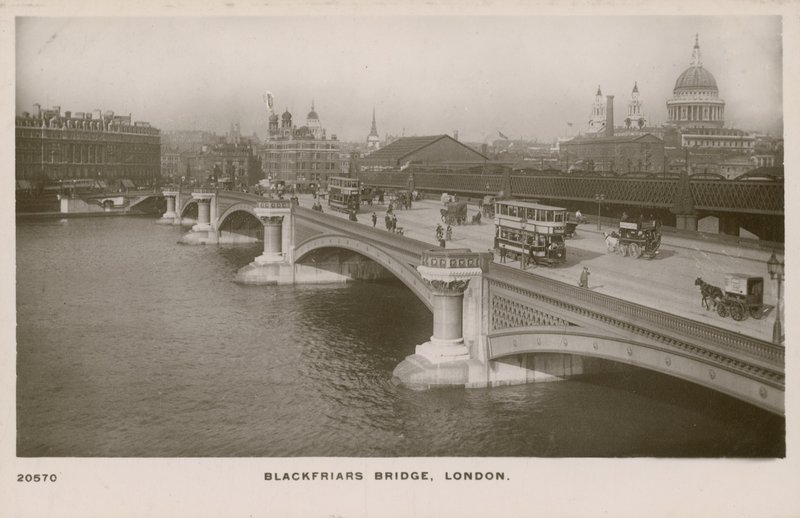 Blackfriars Bridge, London av English Photographer
