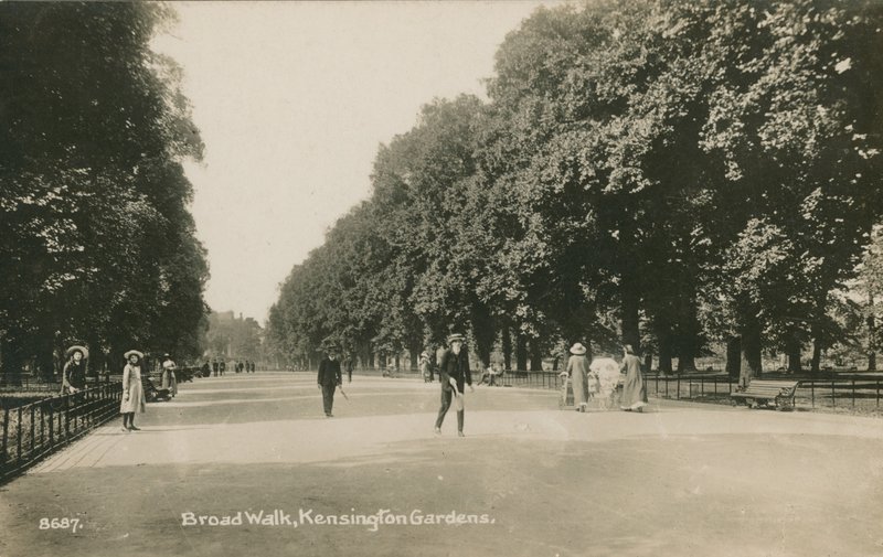 Broad Walk, Kensington Gardens av English Photographer