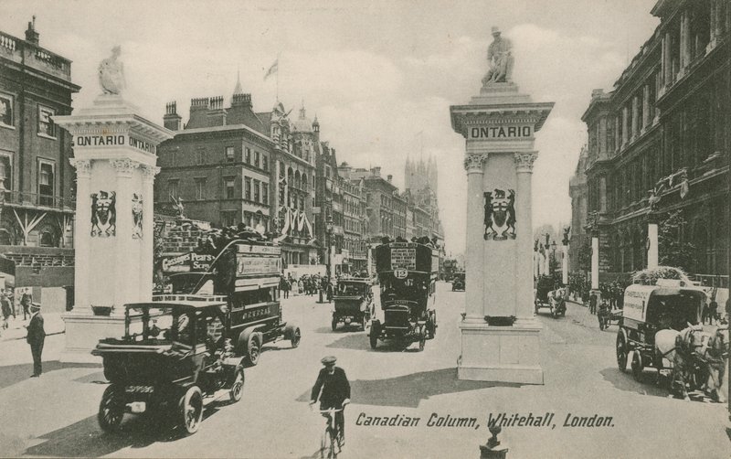 Canadian Column, Whitehall, London av English Photographer