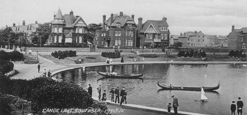Canoe Lake, Southsea (s/hvitt bilde) av English Photographer
