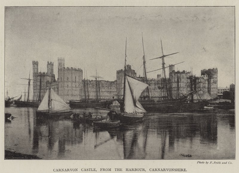 Carnarvon Castle, fra havnen, Carnarvonshire av English Photographer