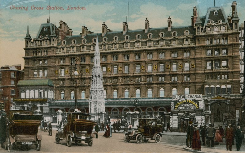 Charing Cross Hotel, London. Postkort sendt 16. desember 1913. av English Photographer