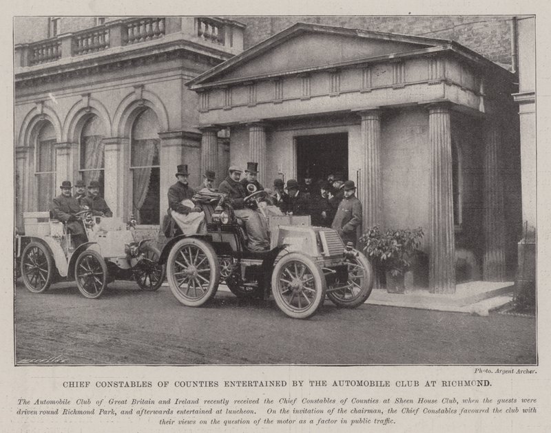 Chief Constable of Counties underholdt av Automobile Club i Richmond av English Photographer