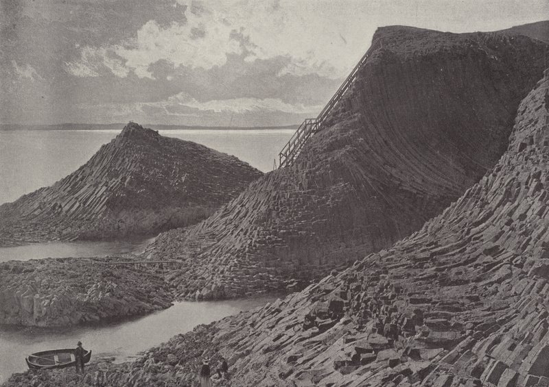 Clam-Shell Cave, Staffa av English Photographer