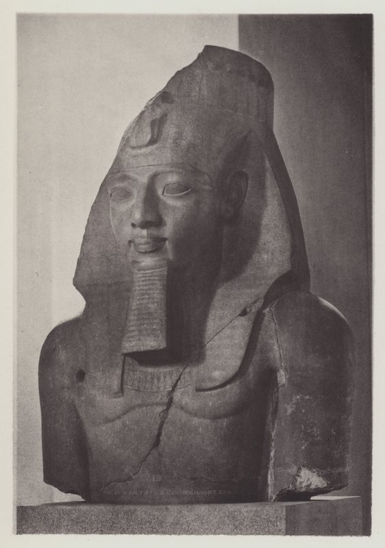 Kolossalt hode av Rameses II (s/h-bilde) av English Photographer