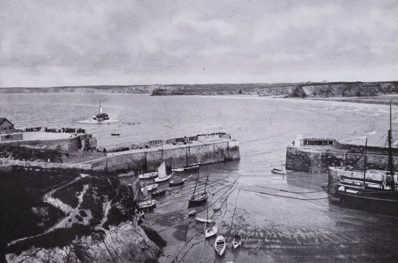 Cornwall: Newquay, the Harbor (s/hvitt bilde) av English Photographer