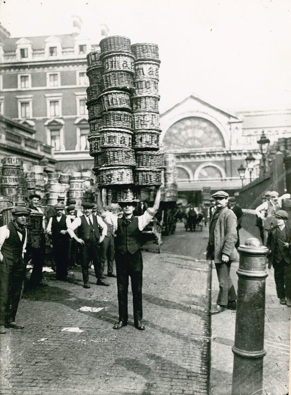 Covent Garden Market, London av English Photographer