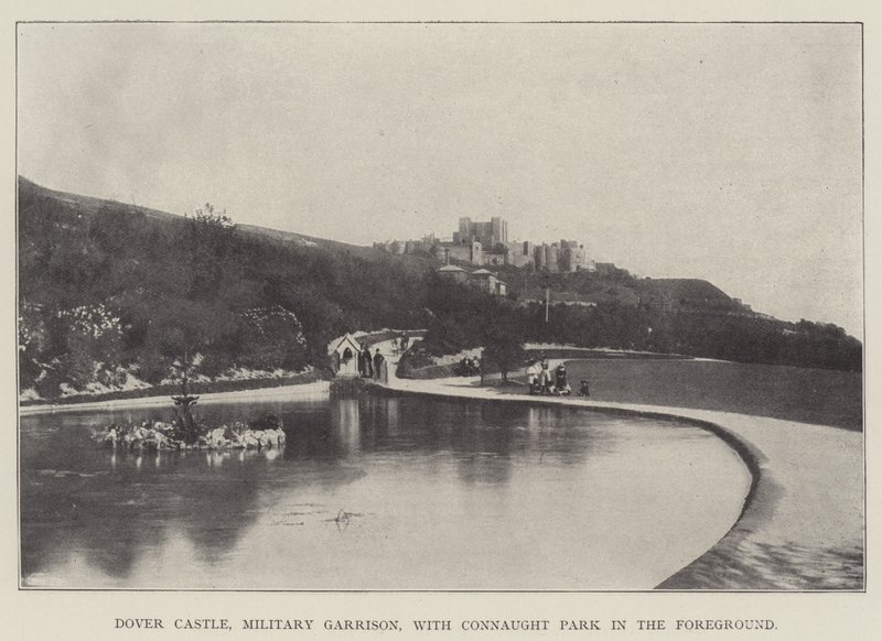 Dover Castle, Military Garrison, med Connaught Park i forgrunnen av English Photographer