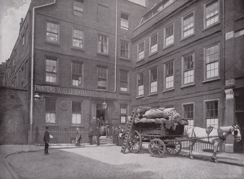 Dr Johnsons House, Gough Square, Fleet Street av English Photographer
