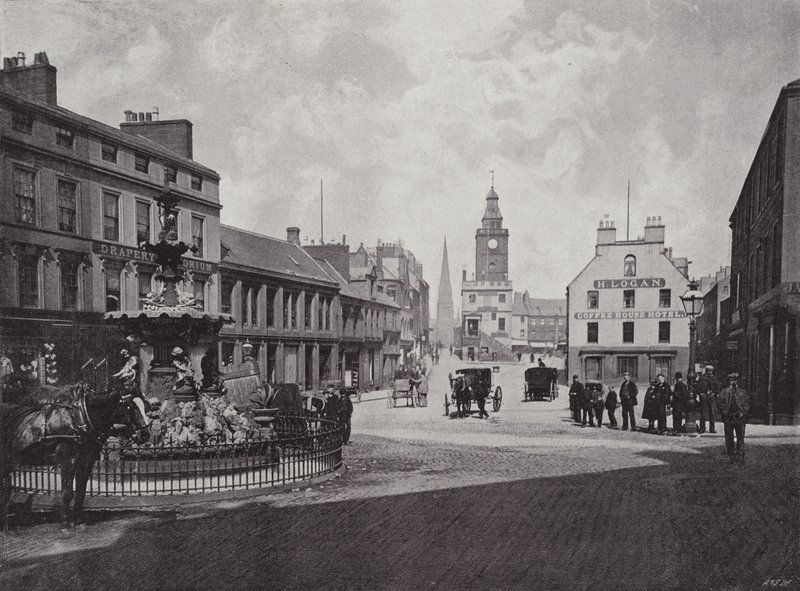 Dumfries, High Street av English Photographer
