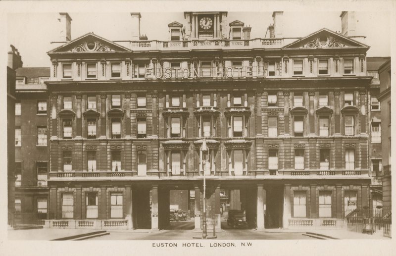 Euston Hotel, London av English Photographer