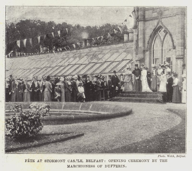 Fee på Stormont Castle, Belfast, åpningsseremoni av Marchioness of Dufferin av English Photographer